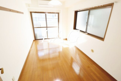 【居間・リビング】 | エミネンス | 洋室のお部屋です。