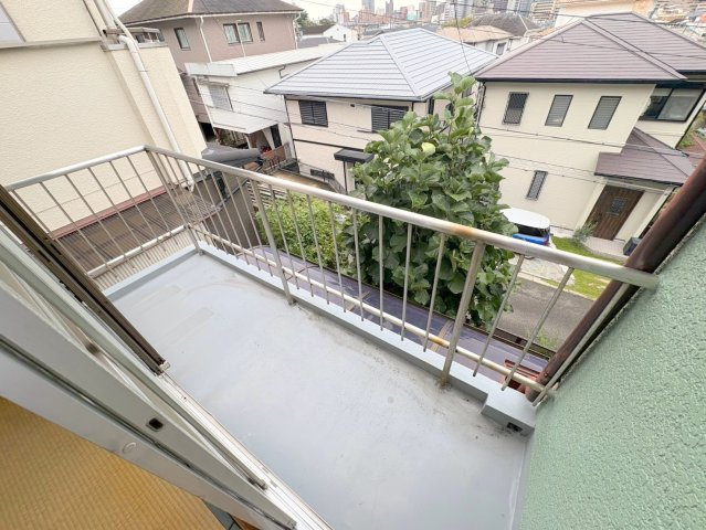 宝塚桜ヶ丘戸建てのバルコニー|バルコニーがあります