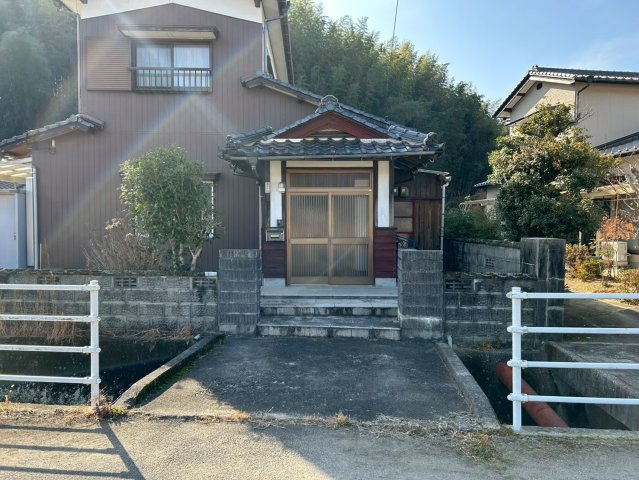 光市宝町　中古物件の外観