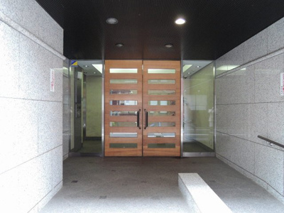 【エントランス】 | NICE URBAN 国立大学通り