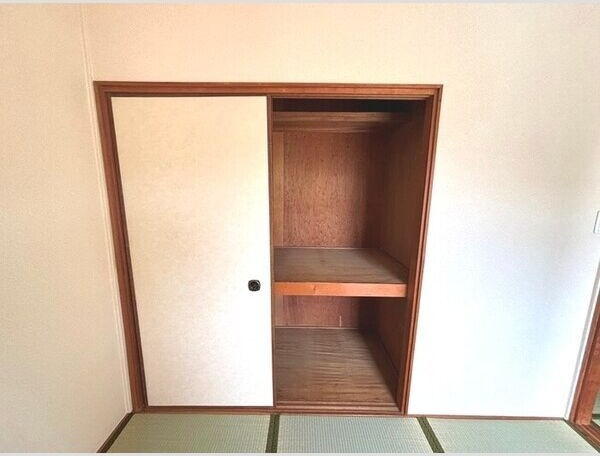 新芦屋ハイツの収納