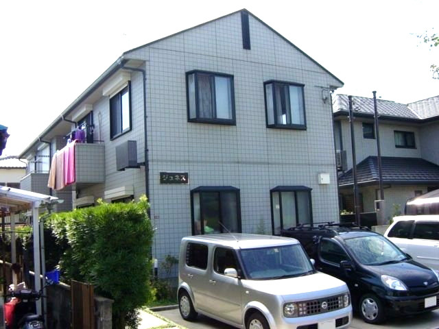 ジュネスの外観