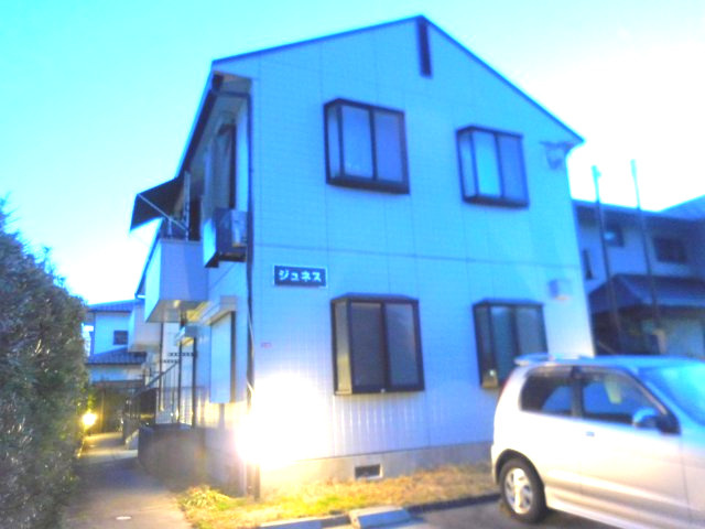 ジュネスの外観