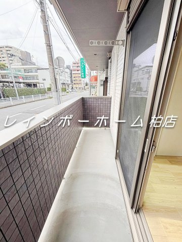 特典：仲介手数料が無料です!!のバルコニー|外からの目が気にならないバルコニーで洗濯物が干せます