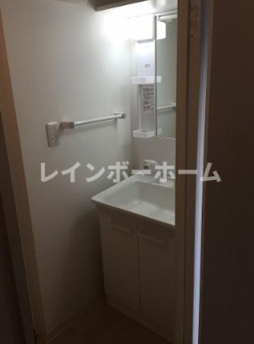 CB鳩ヶ谷イシスの独立洗面台