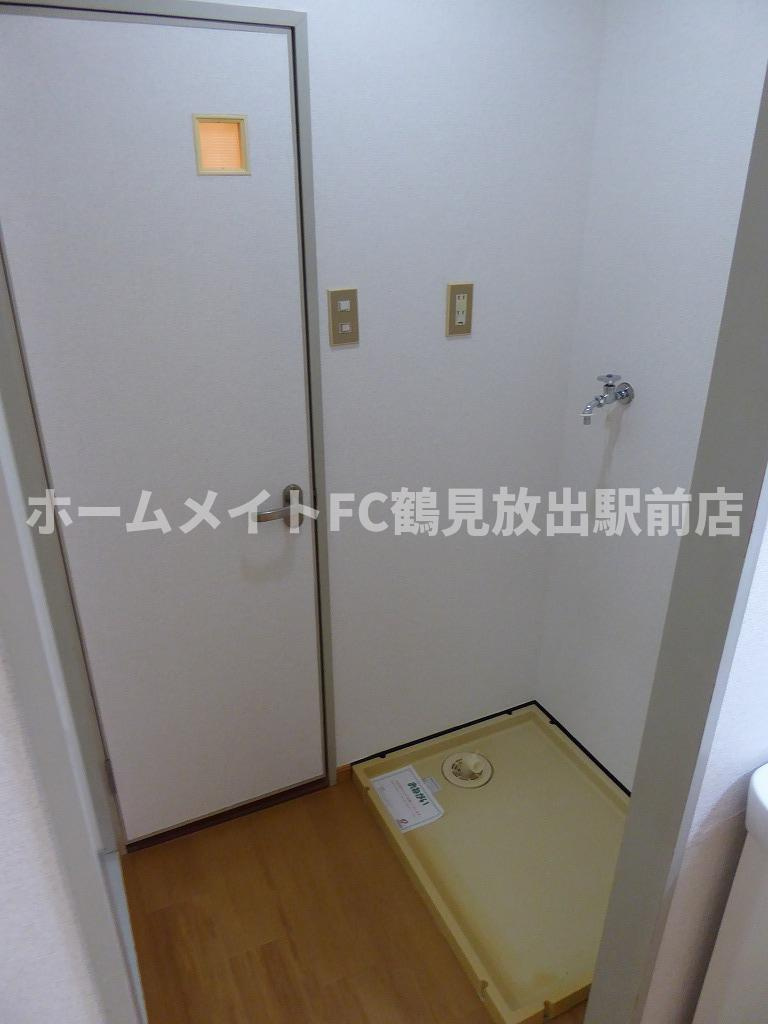 大阪市鶴見区浜３丁目のハイツの洗面所