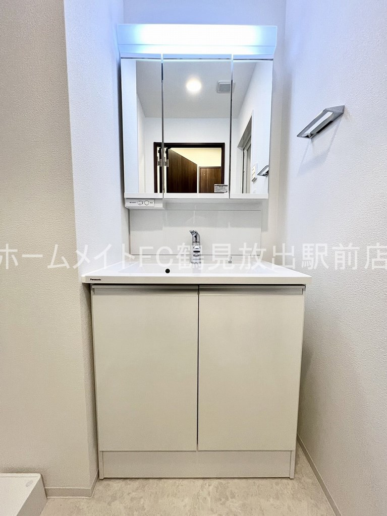 東大阪市高井田西６丁目の賃貸マンションの独立洗面台