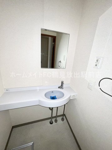 大阪市城東区今福東１丁目の賃貸マンションの洗面所