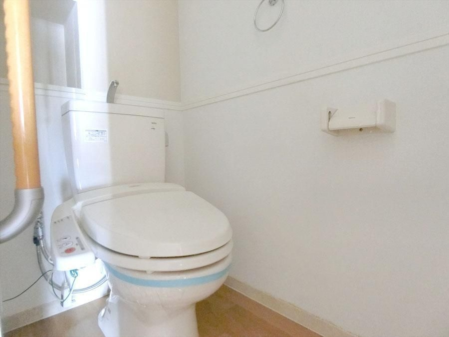 グランベールさくら小路のトイレ|快適な温水洗浄便座トイレです