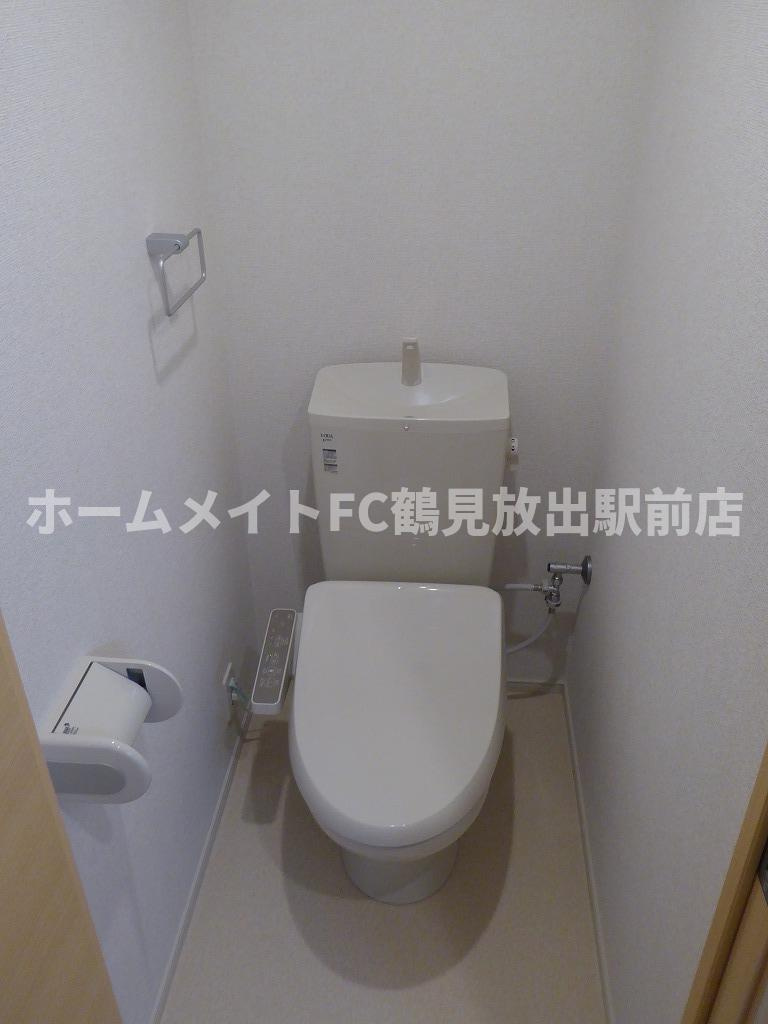 大阪市城東区放出西２丁目の賃貸マンションのトイレ