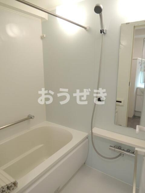 日神デュオステージ馬車道の浴室|バス