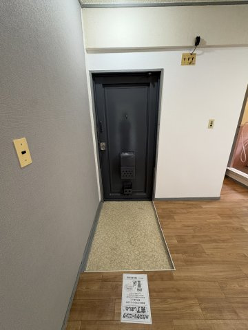 【玄関】 | サウスヒルズ由良