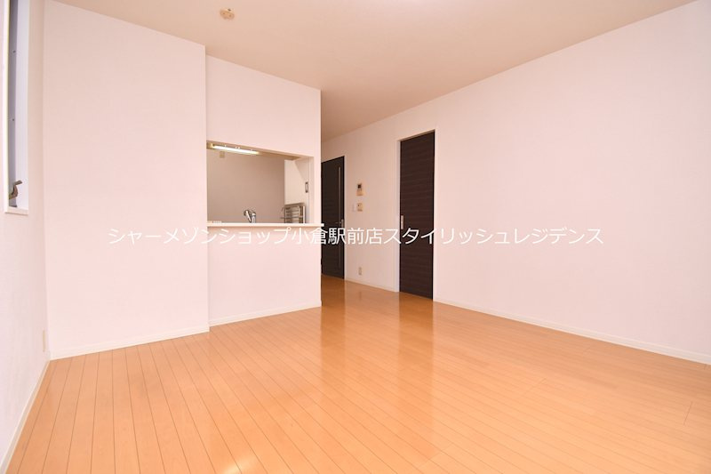 ディアコート徳力新町の居間・リビング