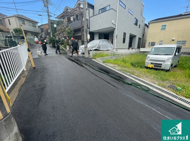 池田市空港　第1期　新築一戸建ての前面道路含む現地写真|現在建築中！落ち着いた街並みで新生活を始めることが出来そう！周辺の物件も併せてご紹介させて頂きます！