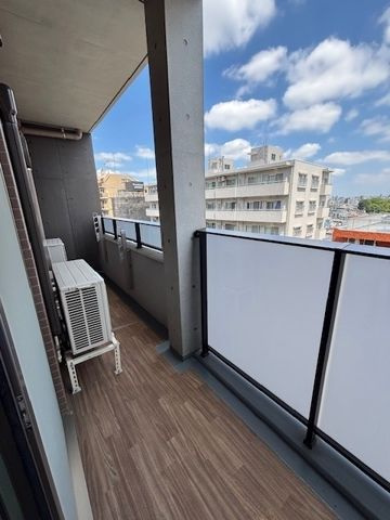 レジディア三軒茶屋Ⅲのバルコニー