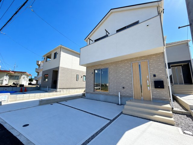 糸満市照屋第３　2号棟