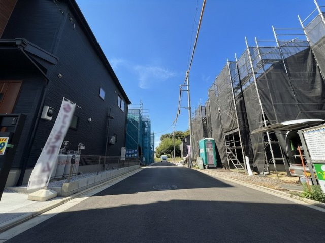 青梅今寺の前面道路含む現地写真|現在他棟工事中です。終わり次第順次掲載していきます！