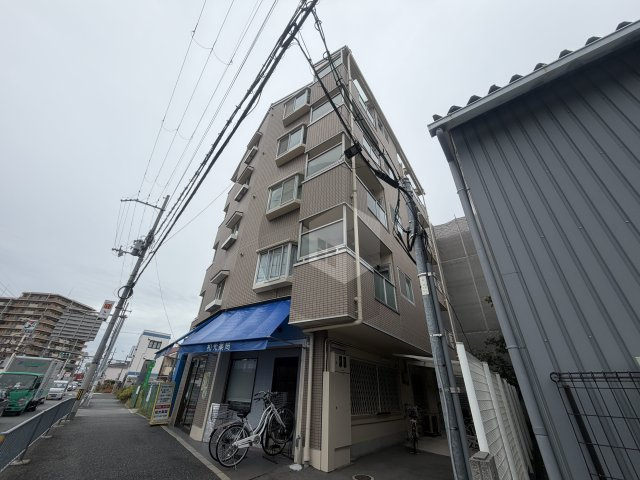 クレイドウル中野の外観