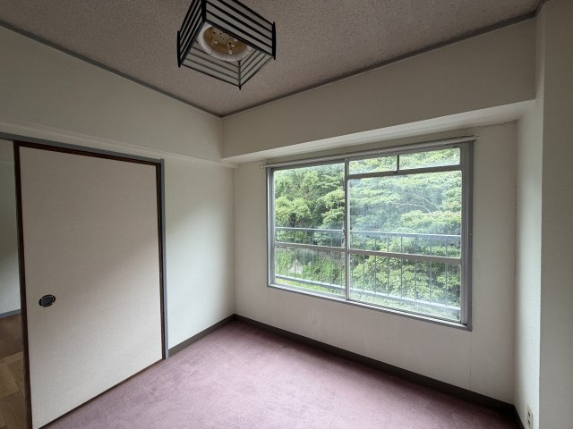 【洋室】 | サウスヒルズ由良