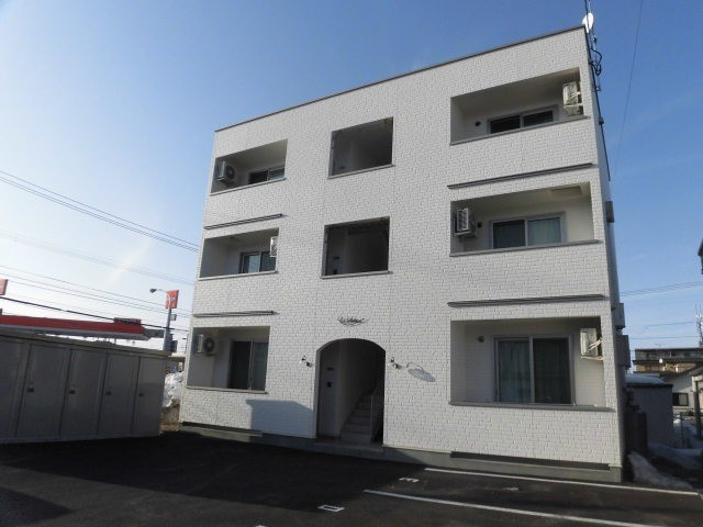 帯広市西十五条南１１丁目のアパート