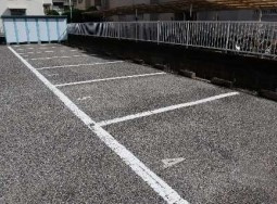 スワーラ文蔵の駐車場