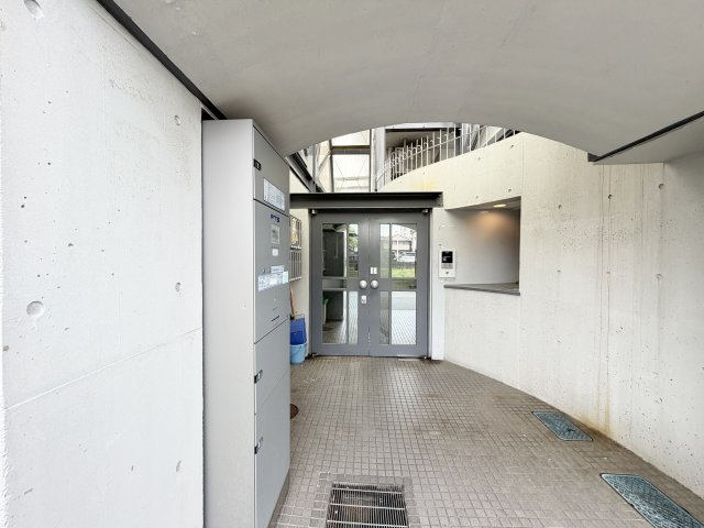 キューブ南武庫之荘Ⅲのエントランス