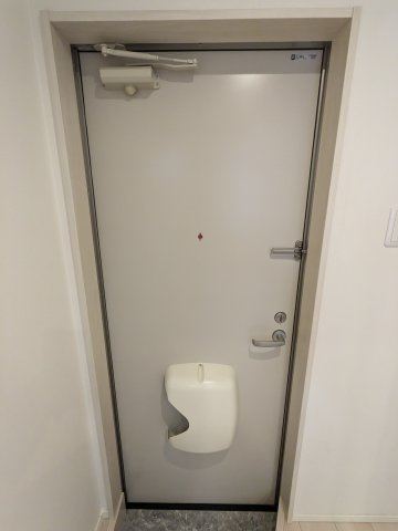 ハーモニーテラス萩原町の玄関