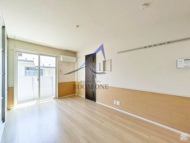 サロン　デュ　ノールの居間・リビング|洋室のお部屋です。