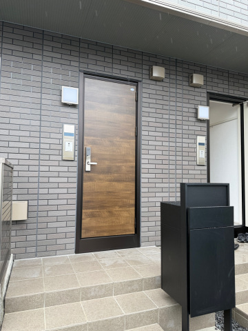 MAISON　NEUFのエントランス