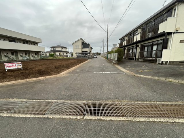 中根土地の前面道路含む現地写真