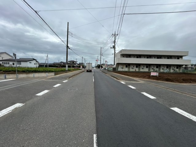 中根土地の前面道路含む現地写真