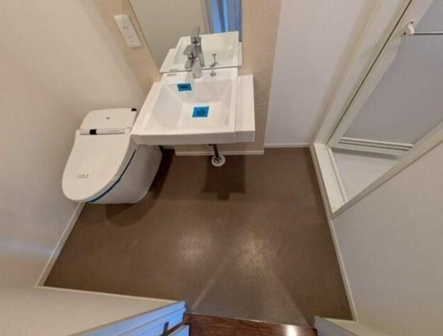 北区岸町１丁目の賃貸マンションの洗面所