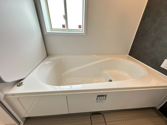 ★★八重瀬町安里３期－①号棟（全２棟）の浴室|近隣の同仕様完成物件内覧しませんか？
