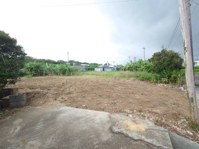 ★★八重瀬町安里３期－①号棟（全２棟）の駐車場|近隣の同仕様完成物件内覧しませんか？