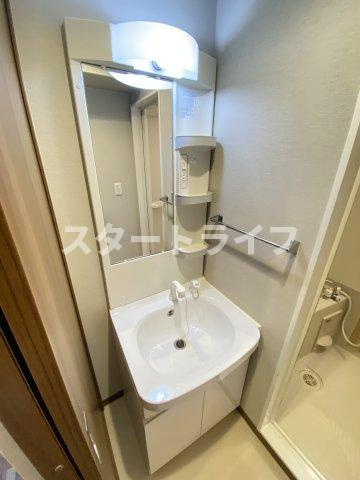 大阪市淀川区西中島１丁目の賃貸マンションの洗面所