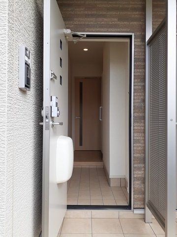 オー　メリー　バンチュの玄関