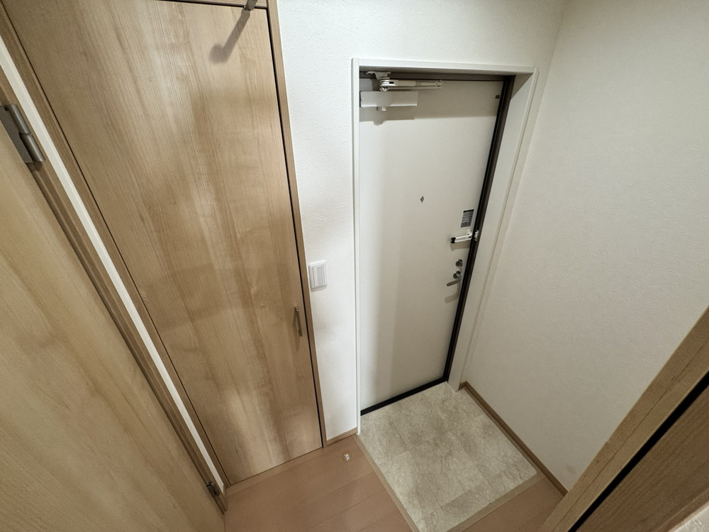 H-maison加美正覚寺Ⅶの玄関
