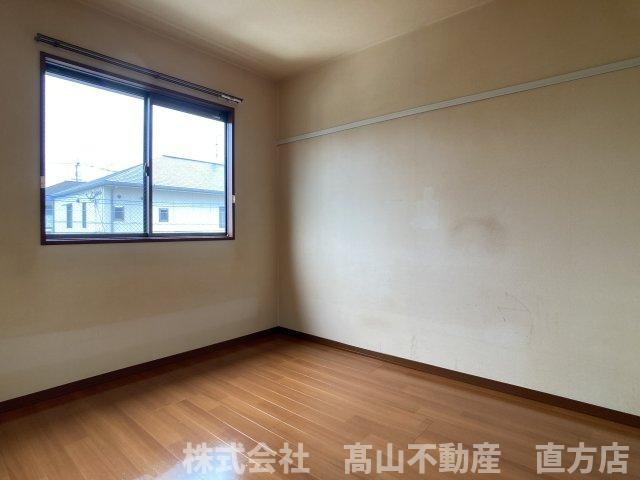 中間市中央２丁目のアパートの洋室