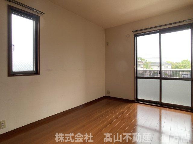 中間市中央２丁目のアパートの寝室