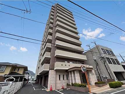 ルミナス可部駅前の外観