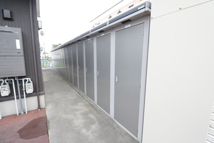 Royal西荒屋（ロイヤル西荒屋）のバルコニー