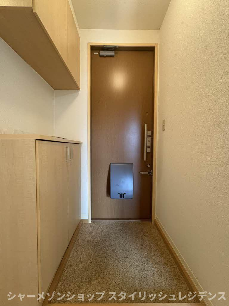 メイタイム　Ｃ棟の玄関