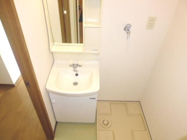 アウローラの洗面所|コンパクトで使いやすい洗面所