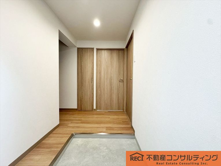 香枦園パークマンションの玄関