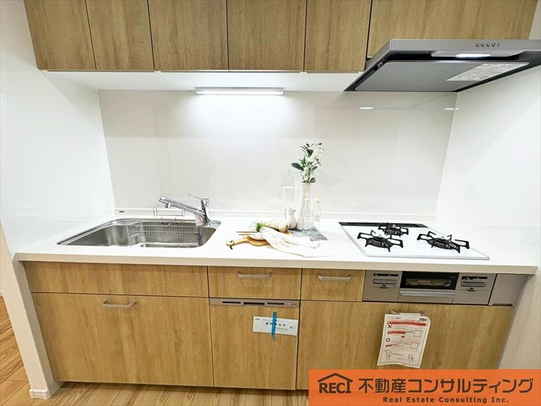 深江ロイヤルマンションのキッチン|東灘小学校徒歩5分！お子様の通学も安心の距離です♪