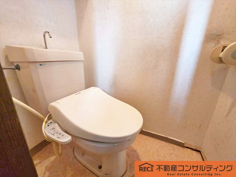 神戸市灘区楠丘町3丁目　中古戸建のトイレ
