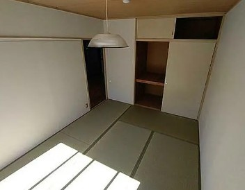 ハイム内田の玄関
