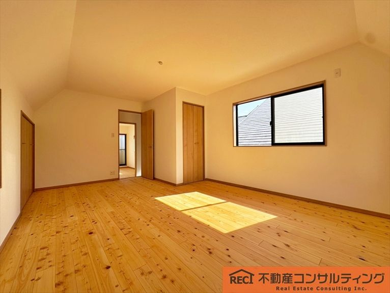西宮市松並町　中古戸建の洋室