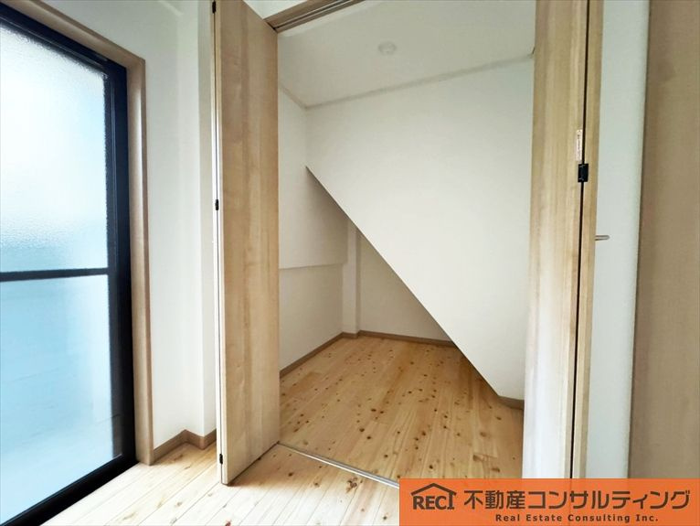 西宮市松並町　中古戸建の収納