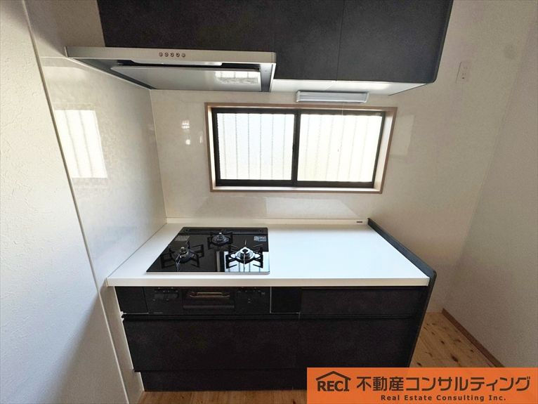西宮市松並町　中古戸建のキッチン